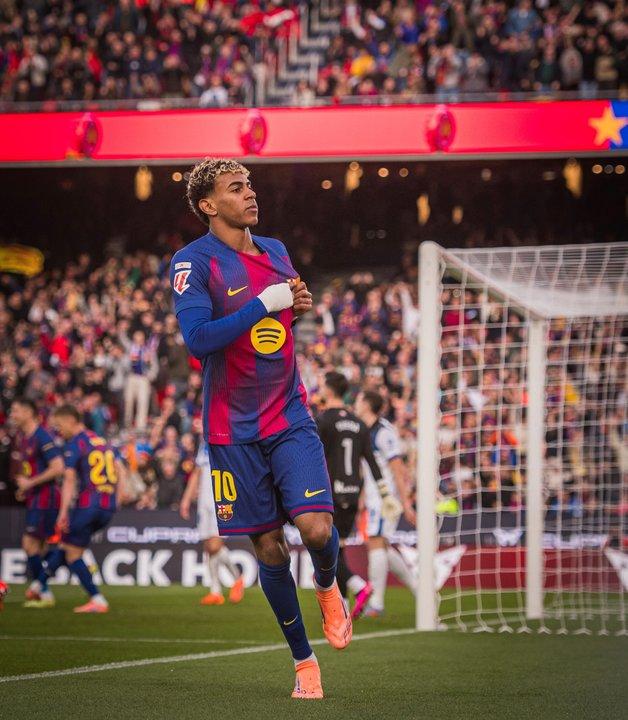 El Barcelona busca consolidarse en la cima de LaLiga de Espantildea