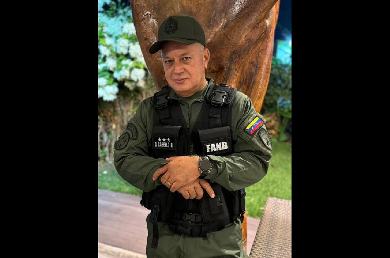 Ministro de Interior venezolano alerta que EE UU quiere robarse el petroacuteleo el oro el gas y el agua