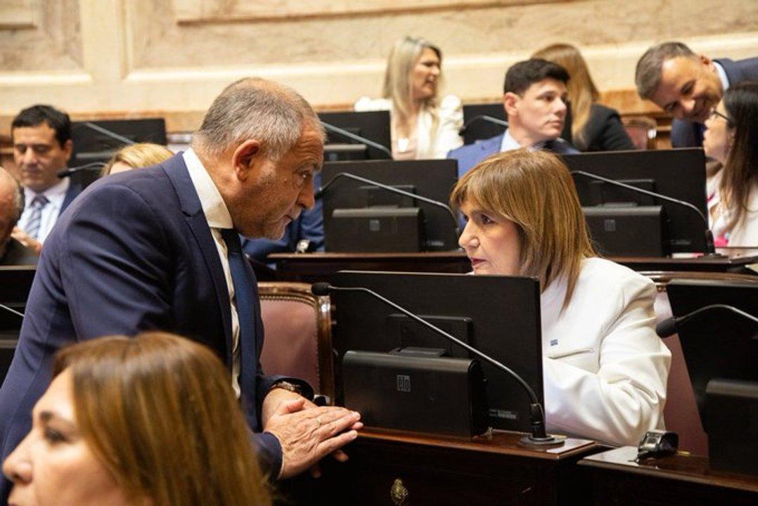 Patricia Bullrich celebra la incorporacioacuten de Luis Juez al interbloque de La Libertad Avanza