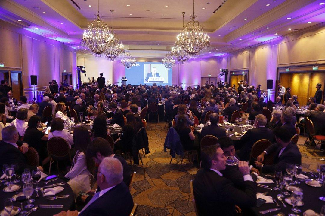ADEPA reunioacute a empresarios poliacuteticos y comunicadores para debatir el rol del periodismo