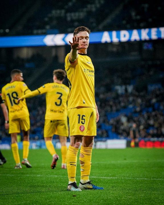 El Girona le ganoacute a la Real Sociedad por 2-1 y salioacute del descenso