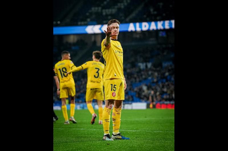 El Girona le ganoacute a la Real Sociedad por 2-1 y salioacute del descenso