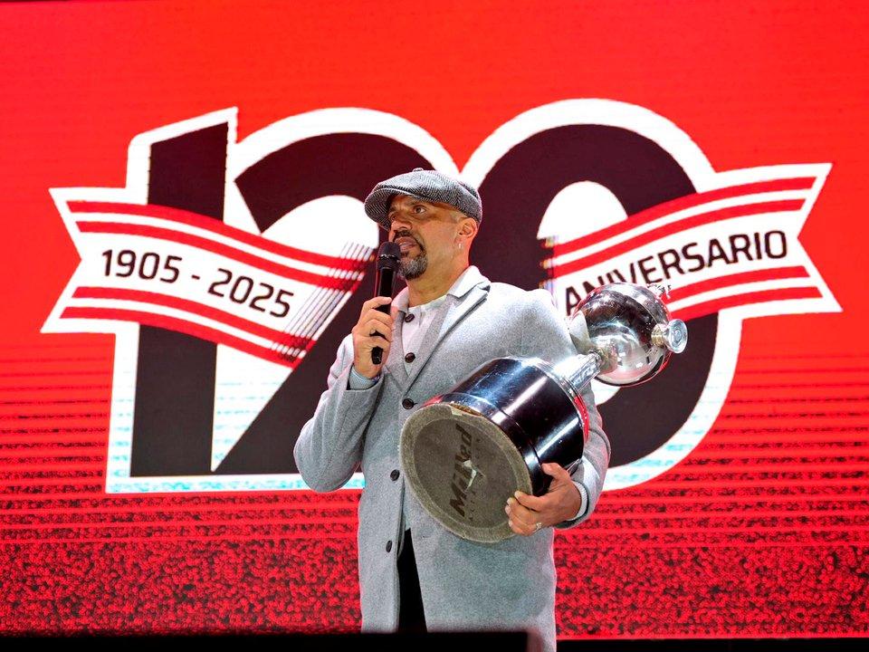 Veroacuten apuntoacute contra la AFA tras el accidente de los hinchas de Estudiantes- ldquoFalta de empatiacutea