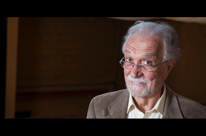 Quieacuten fue Ernesto Acher referente de Les Luthiers y creador de La Banda Elaacutestica