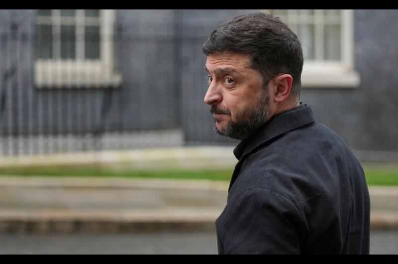 Zelenski viajoacute a Berliacuten para negociar un alto el fuego con Europa y enviados de EEUU