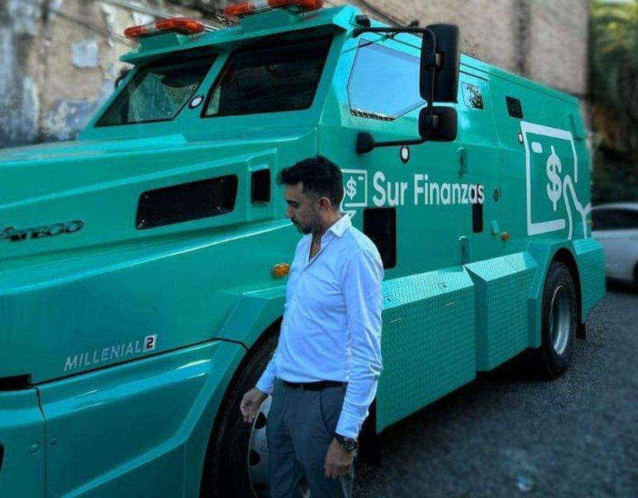 Causa AFA- asiacute son los imponentes camiones de caudales que comproacute el duentildeo de Sur Finanzas