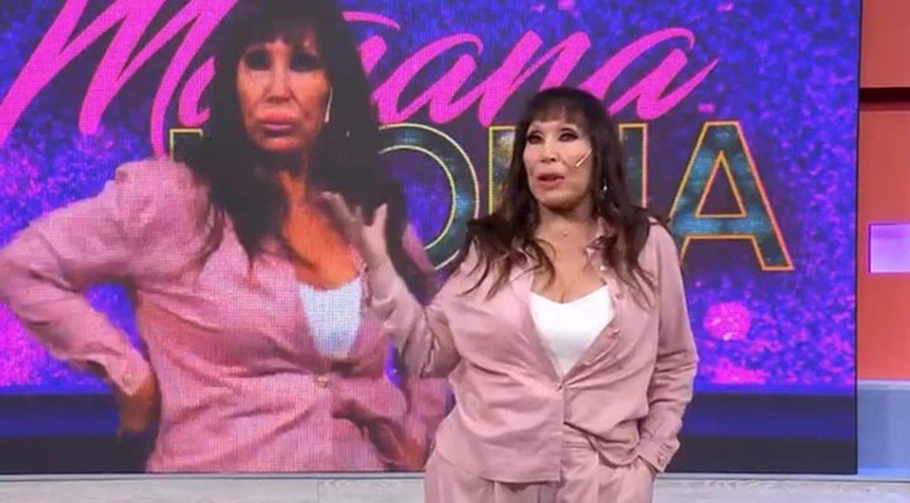 Moria Casaacuten lanzoacute un comentario sobre el rostro de Guillermina Valdeacutes en vivo