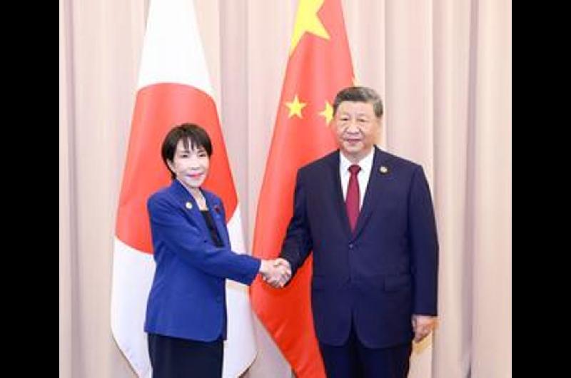 China rechaza criacuteticas de Japoacuten a su gasto en defensa y cuestiona su rearme militar