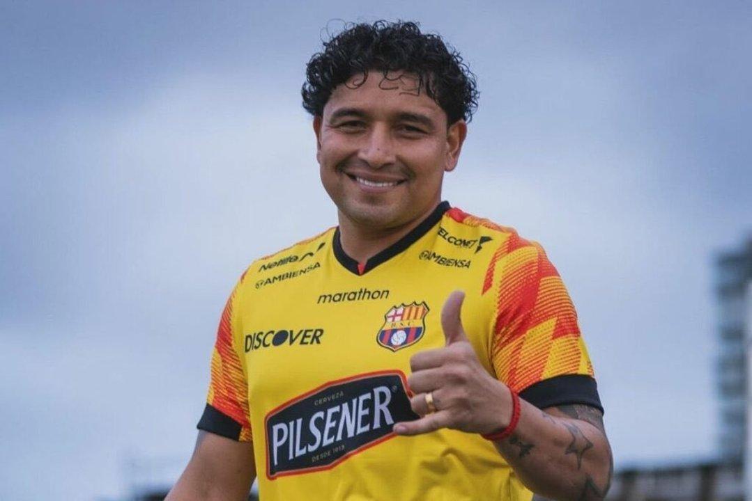 Conmocioacuten en Ecuador tras el asesinato de un jugador del Barcelona de Guayaquil