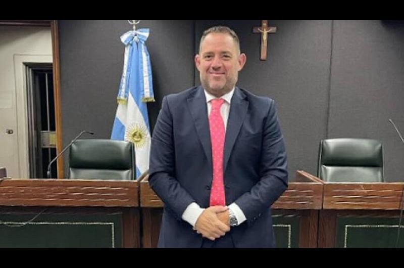 Destituyeron a Poderti el juez acusado de robar monedas de oro en una causa