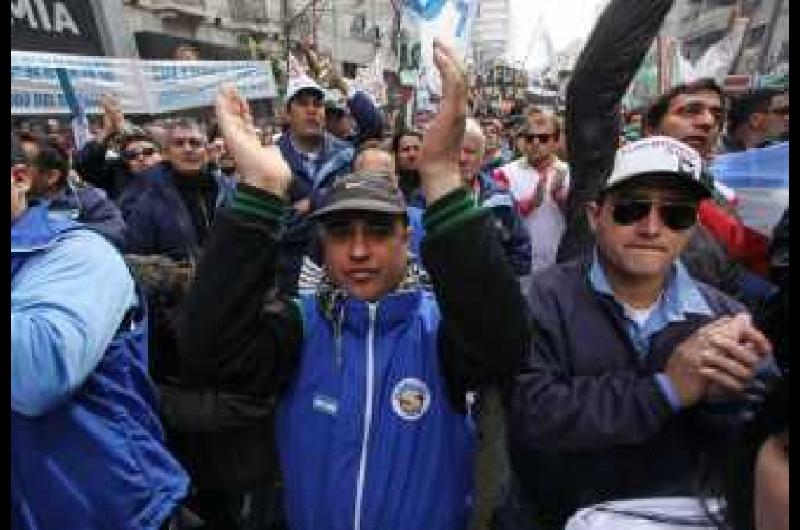 Fallecioacute el secretario general del Sindicato de Luz y Fuerza Rafael Mancuso