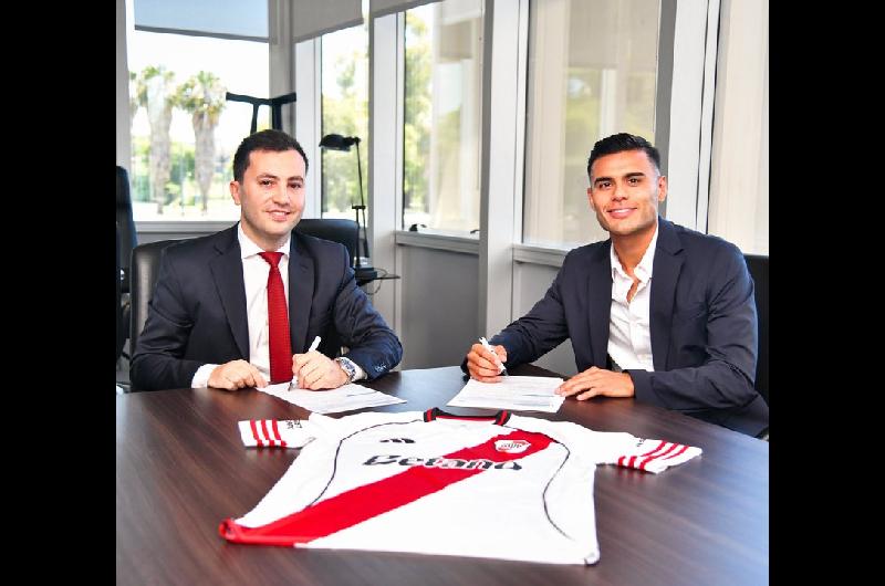 Es oficial- River confirmoacute su primer refuerzo para la proacutexima temporada
