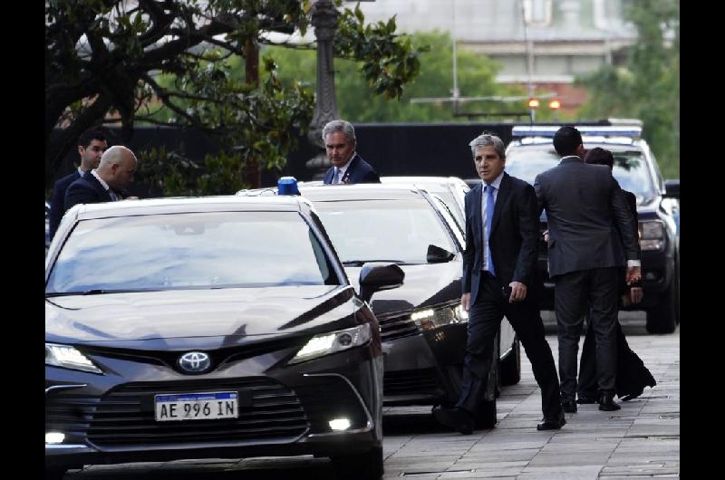 Evolucioacuten del doacutelar y calendario del INDEC- los datos que se conocen en la uacuteltima semana del antildeo