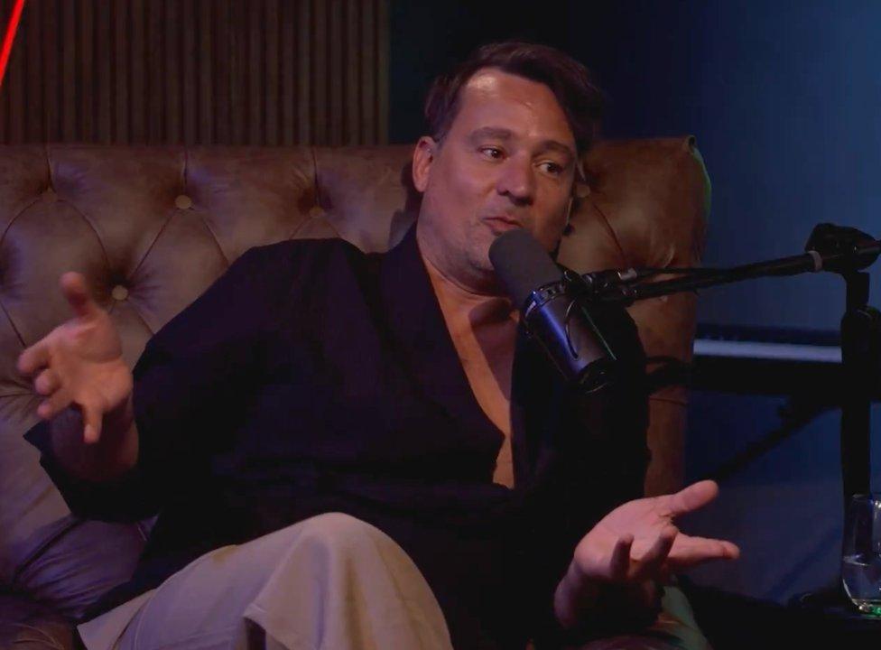 ldquoPeor que un show de rockrdquo- Chano Charpentier recordoacute su pasado como camarero de Damiaacuten Betular