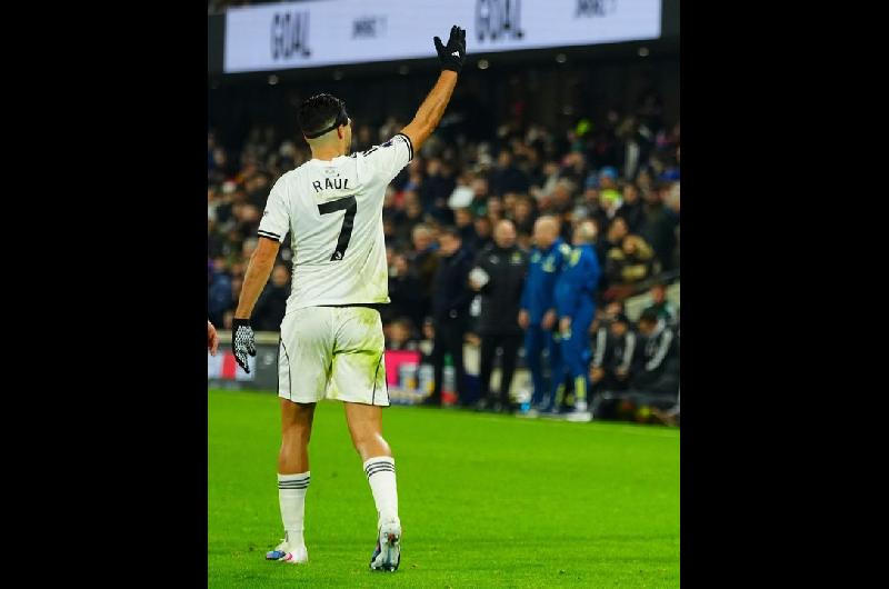 Fulham vencioacute a Nottingham Forest y tomoacute aire en la Premier League