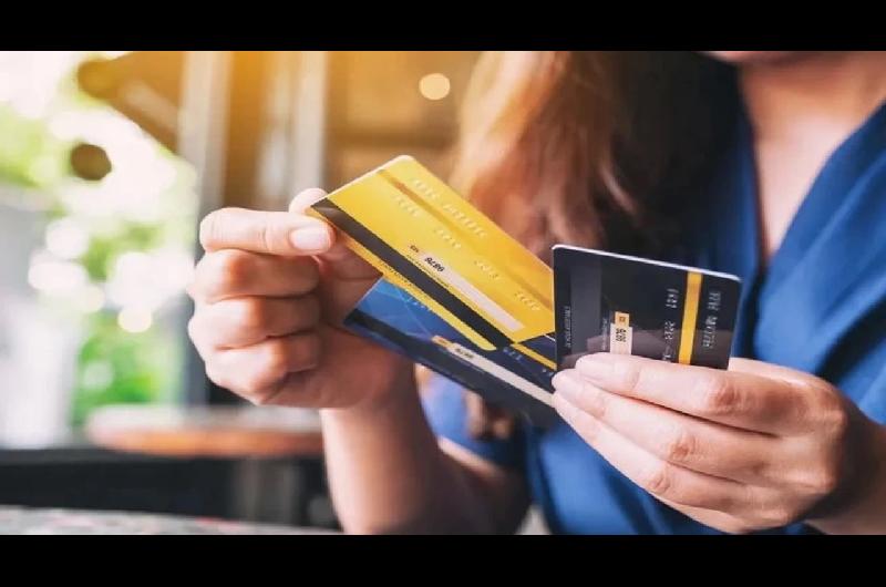 El BCRA modificoacute la tasa de intereacutes para tarjetas de creacutedito y compra de emisoras no financieras