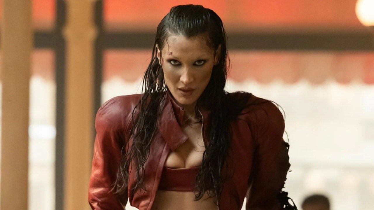 Salioacute el traacuteiler de ldquoThe Beatyrdquo con Bella Hadid como protagonista 