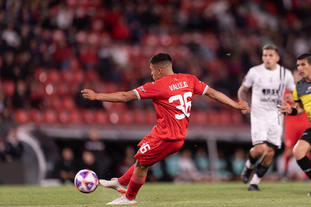 Independiente hizo oficial la venta de Nicolaacutes Vallejo al Leoacuten de Meacutexico