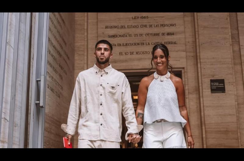 En medio de la poleacutemica de la AFA se casoacute el hijo de Chiqui Tapia 