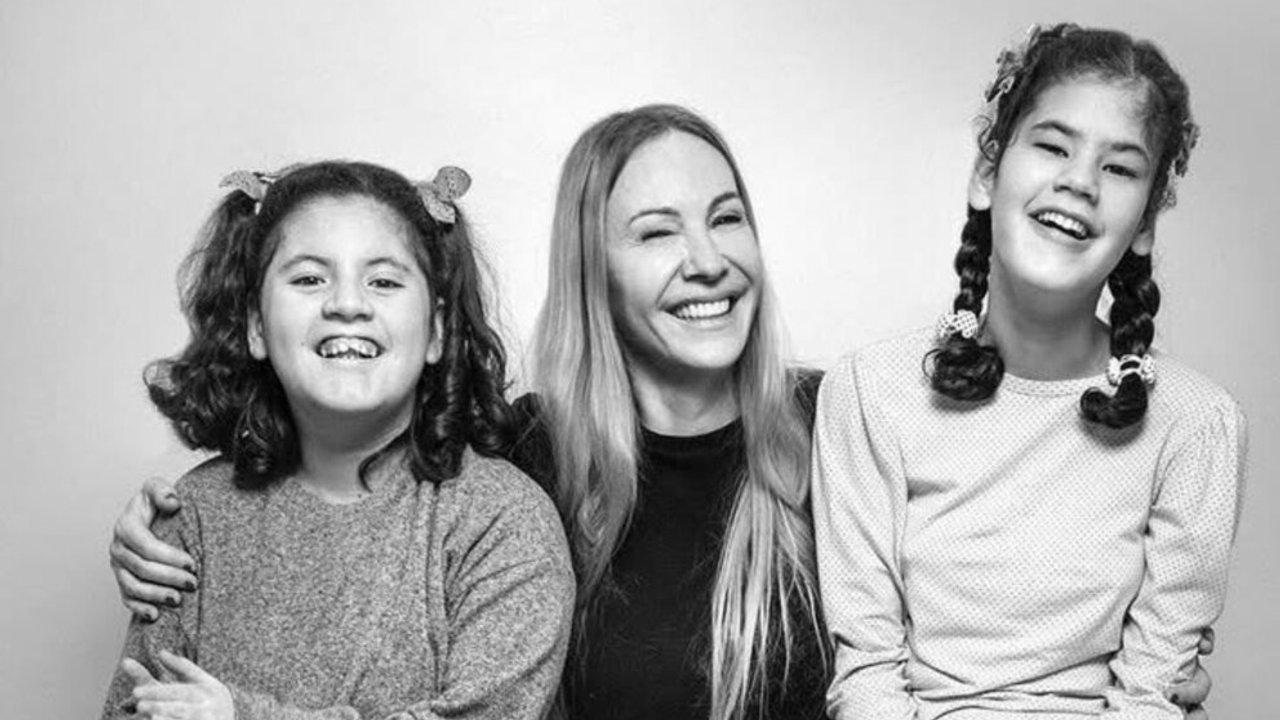 El chiste navidentildeo de Ineacutes Esteacutevez que apuntoacute al gobierno de Milei