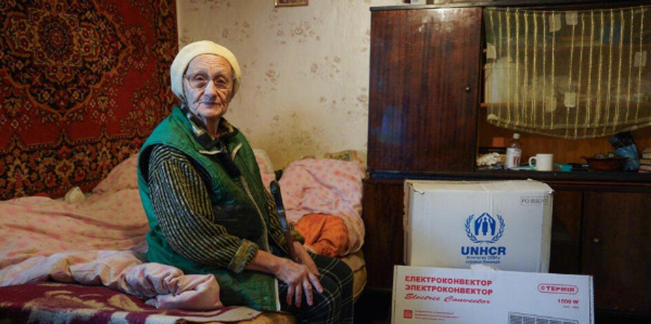 Nadiia tiene 80 antildeos sobrevive a bombardeos y al friacuteo en el sur de Ucrania y cuida de un hijo discapacitado