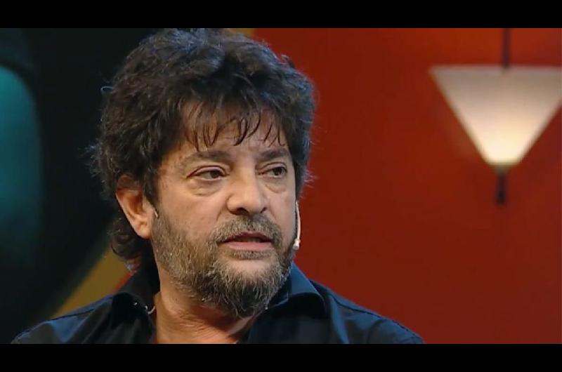 Pablo Rago se cansoacute de los Martiacuten Fierro oficiales y armoacute su propia premiacioacuten