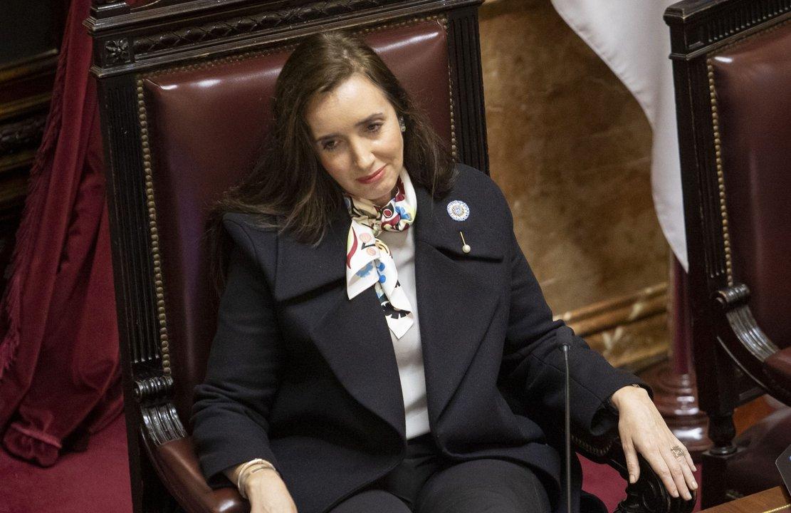 ldquoSentildeor extremadamente rubiordquo- Villarruel se volvioacute a cruzar en X con el bioacutegrafo de Milei