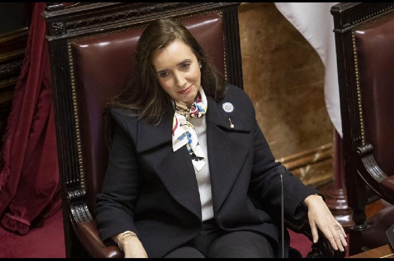 ldquoSentildeor extremadamente rubiordquo- Villarruel se volvioacute a cruzar en X con el bioacutegrafo de Milei