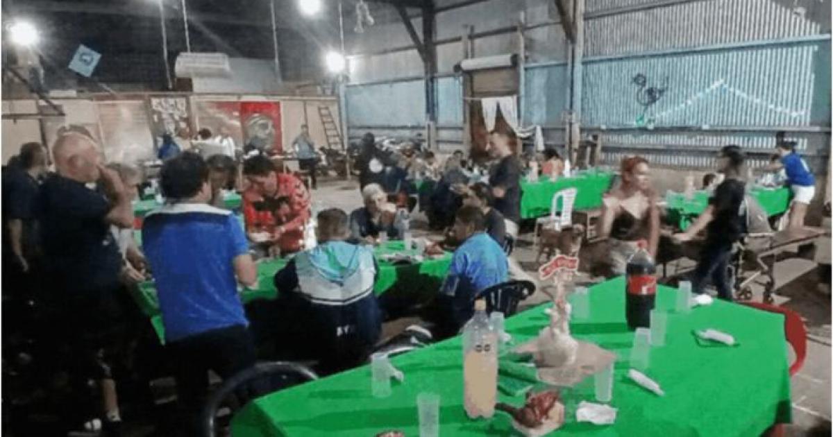 Emotiva cena de Navidad en la Vieja Estacioacuten de Trenes