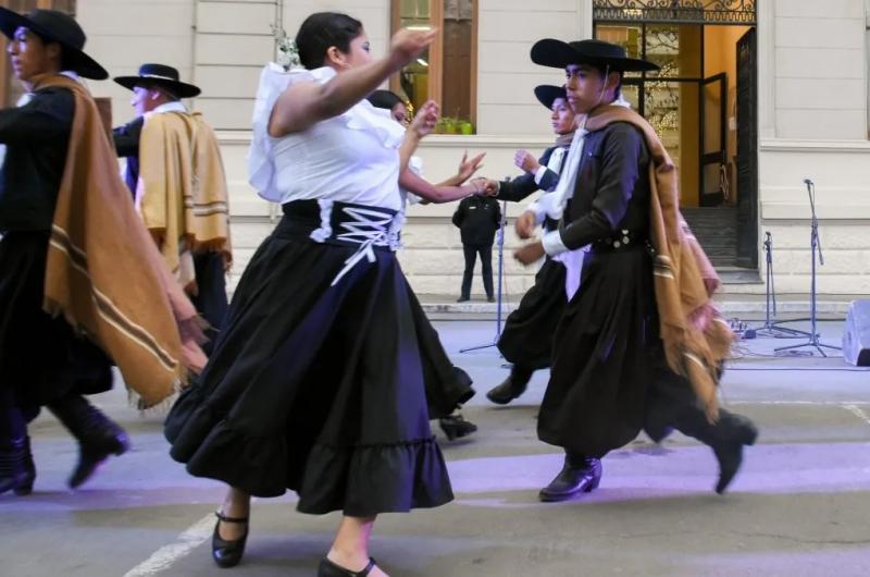 Agenda cultural en toda la provincia por las celebraciones de fin de antildeo 