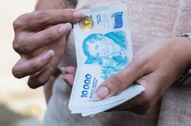 El Gobierno de Jujuy acredita la primera cuota del Bono a los estatales