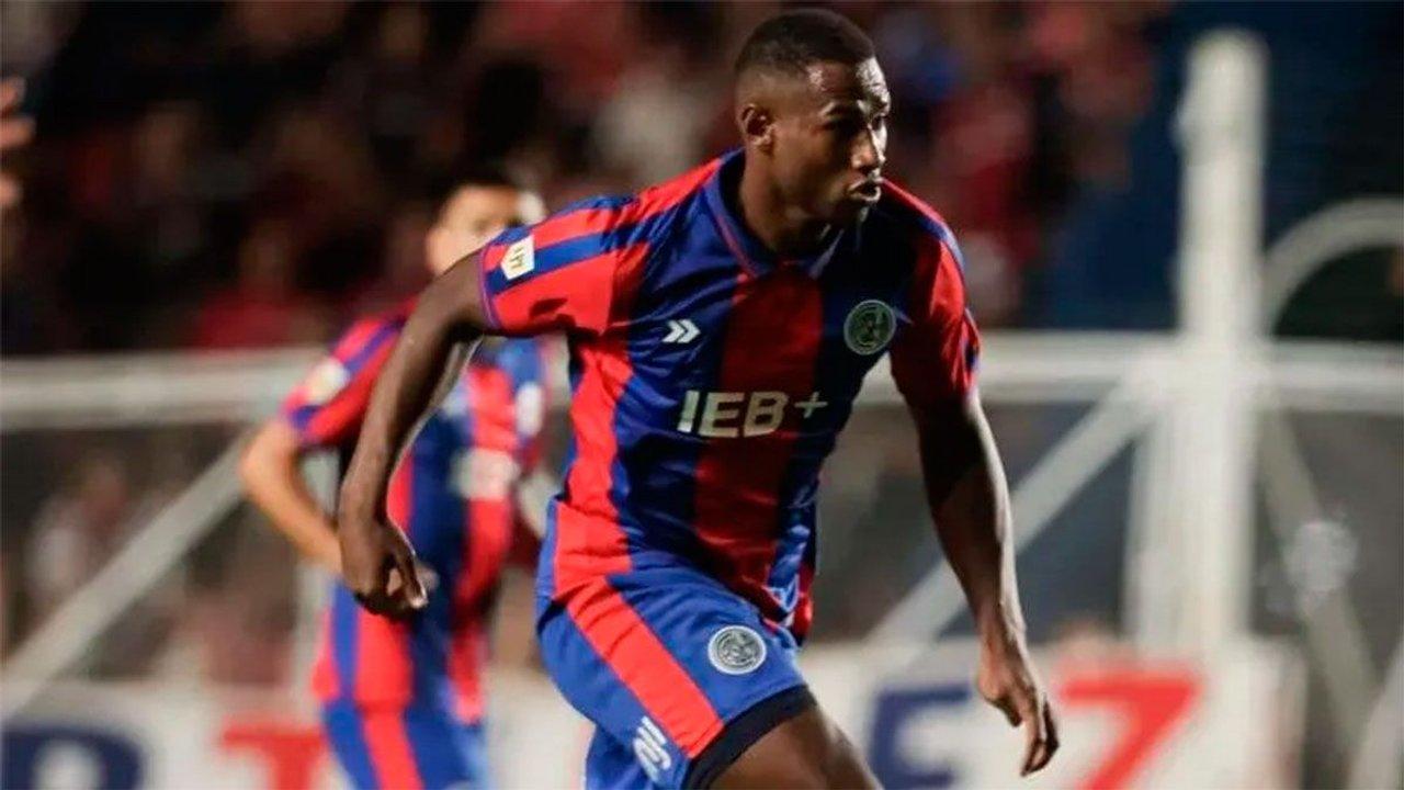 San Lorenzo rechazoacute la primera oferta de River por Jhohan Romantildea