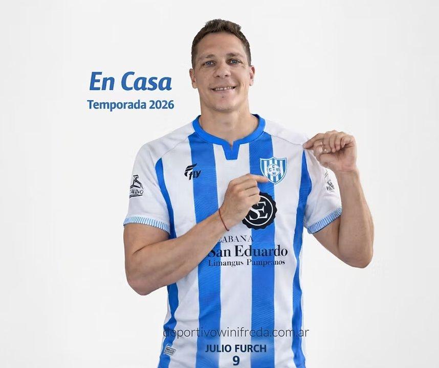 Julio Furch volvioacute a Deportivo Winifreda el club de su pueblo en La Pampa