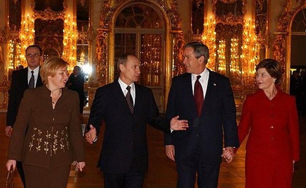 Putin le habiacutea advertido a EEUU hace 17 antildeos sobre un conflicto si Ucrania entraba en la OTAN 