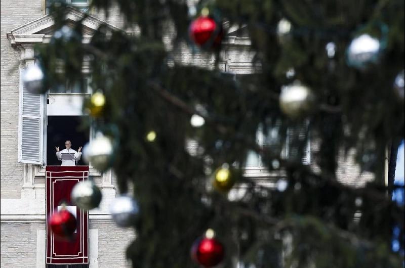 El Papa afirmoacute que el perdoacuten es una fuerza ldquomaacutes auteacutentica que la de las armas