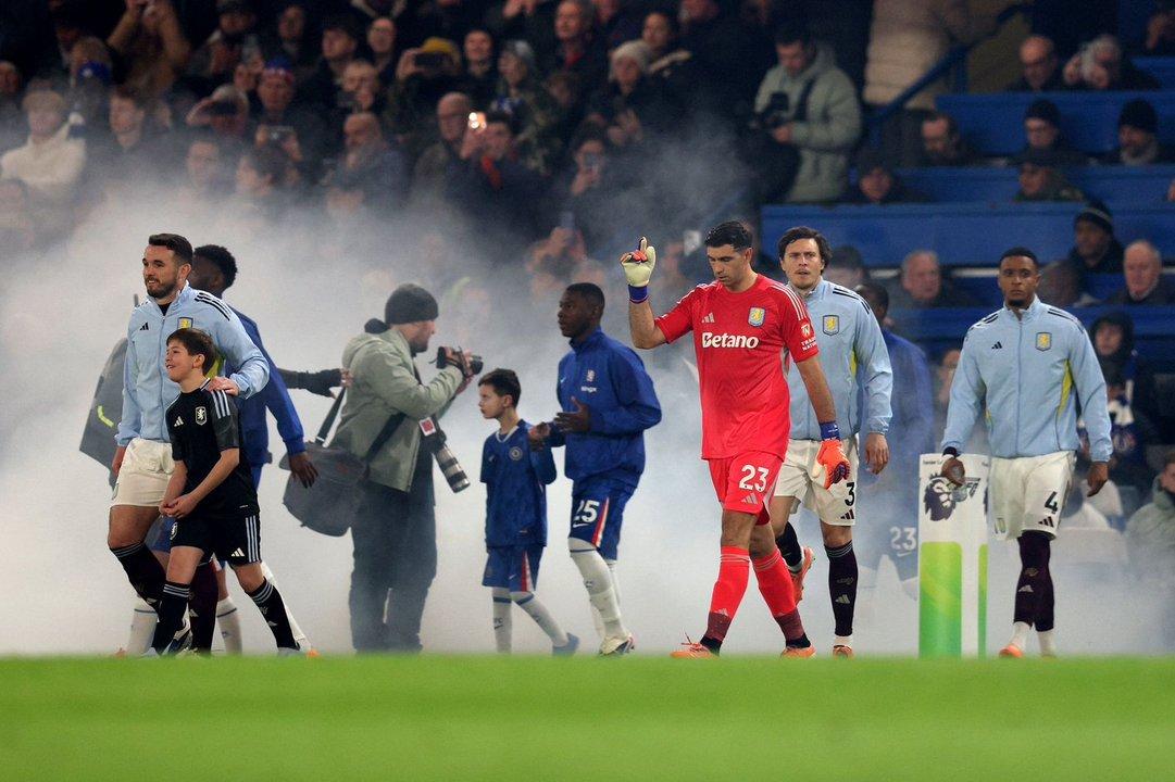 El Aston Villa del ldquoDiburdquo Martiacutenez le ganoacute al Chelsea e igualoacute un reacutecord histoacuterico