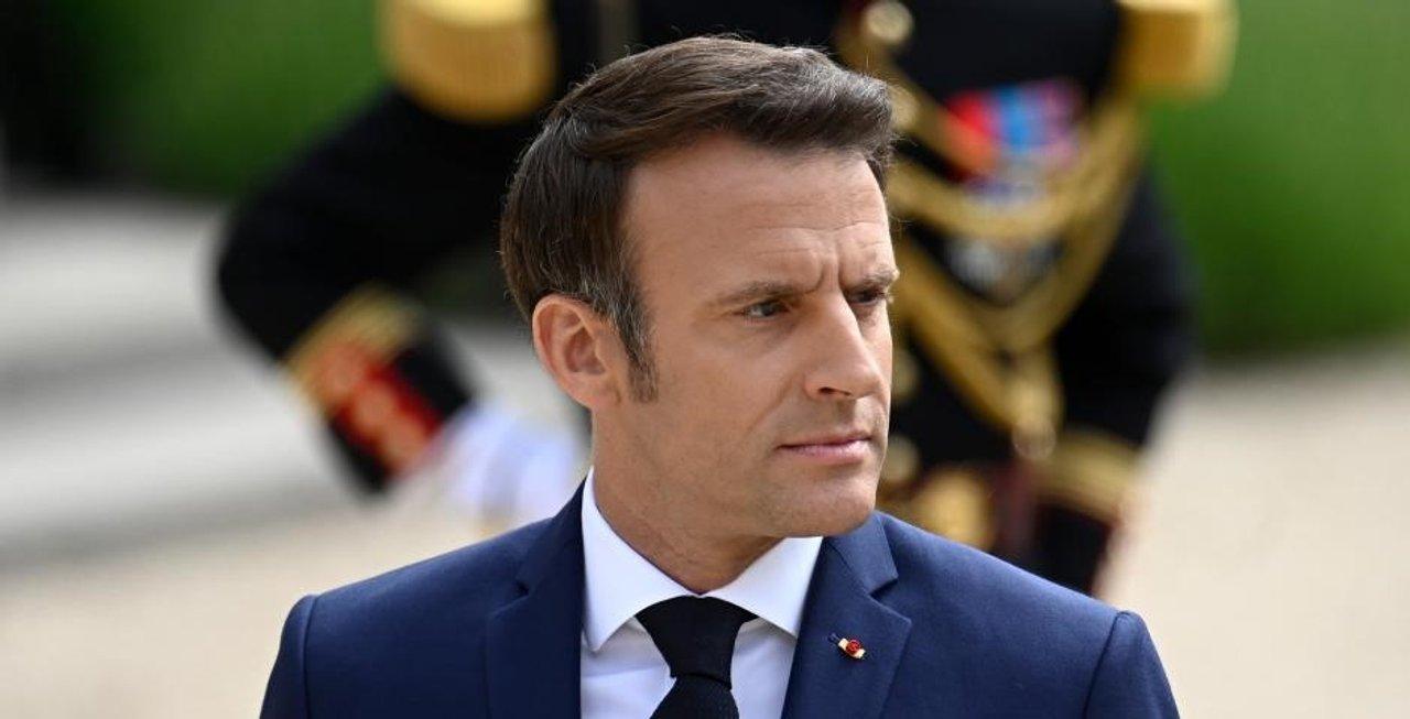 Francia- la imagen de Macron cayoacute a niveles maacutes bajos
