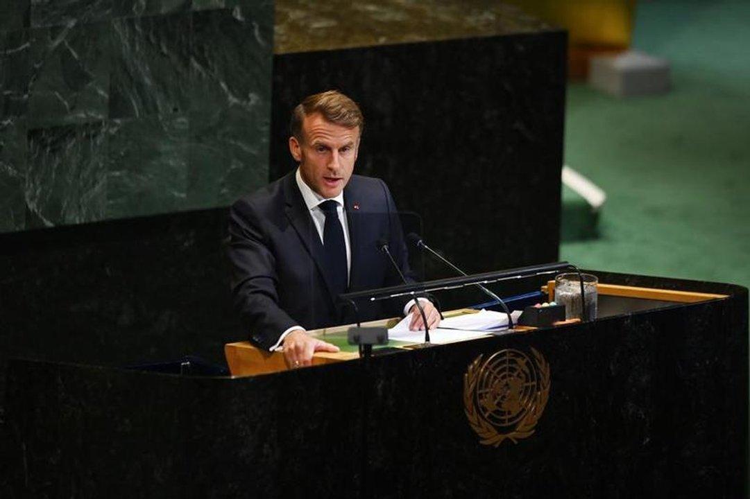 La imagen de Macron se desploma y toca su miacutenimo histoacuterico