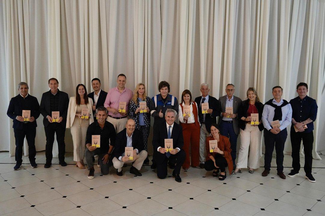 Actualizacioacuten salarial- Milei evaluacutea el aumento para ministros y secretarios tras dos antildeos de congelamiento