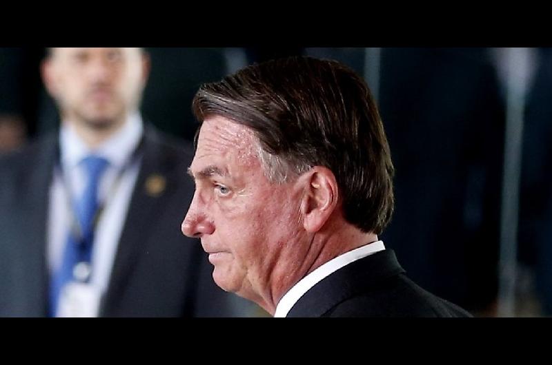 Brasil- la Corte Suprema ordenoacute prisioacuten domiciliaria para 10 aliados de Bolsonaro tras un intento de fuga