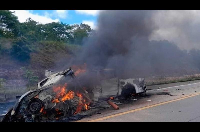 Tragedia en Brasil- once muertos tras un brutal choque frontal seguido de incendio