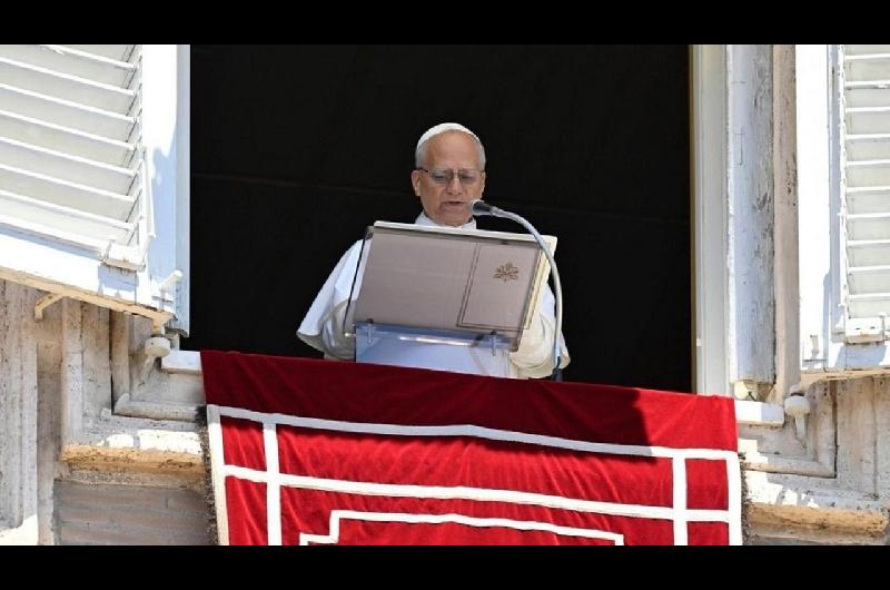 Leoacuten XIV pidioacute rezar por las familias que sufren la guerra y evitar los Herodes actuales