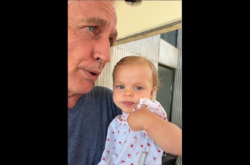 Marley celebroacute el primer cumpleantildeos de su hija Milenka