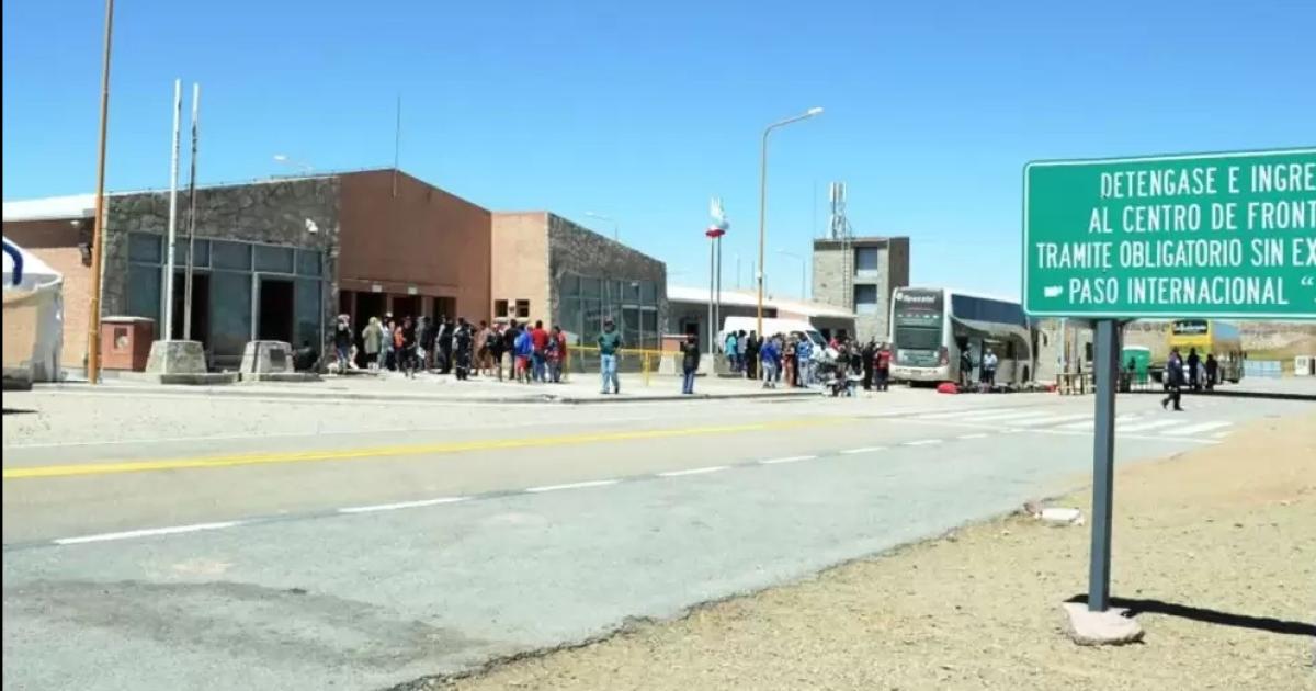 Estos son los requisitos para viajar a paiacuteses limiacutetrofes desde Jujuy