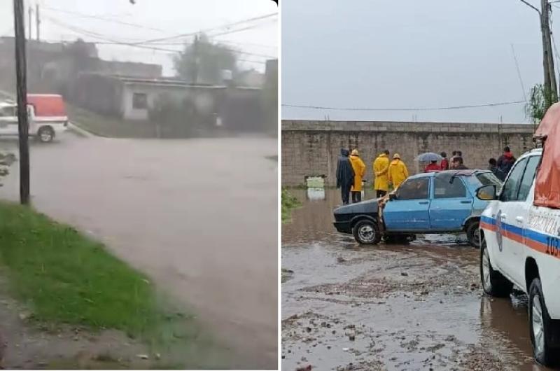 Lluvias- crecida de los riacuteos anegamientos y evacuados