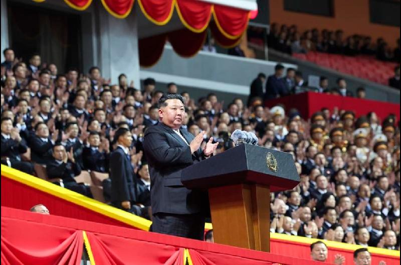 Alerta Global- Kim Jong Un supervisoacute el lanzamiento de misiles estrateacutegicos de largo alcance en una nueva exhibicioacuten de fuerza