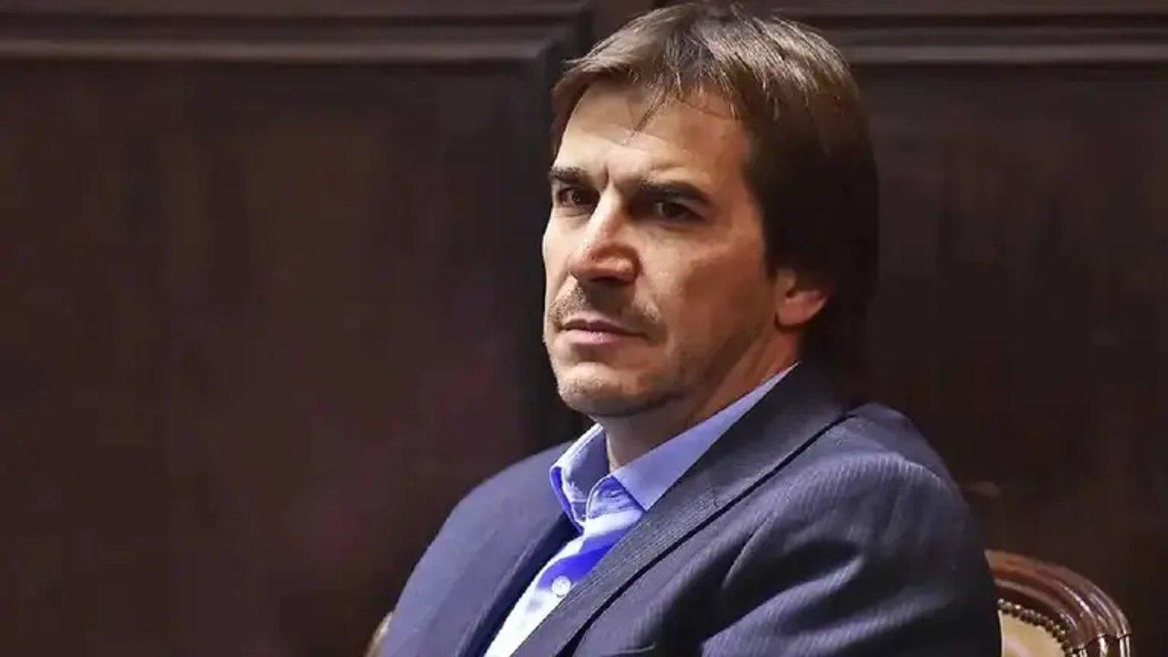 Quieacuten es Javier Faroni la sombra del poder de la AFA- de la produccioacuten teatral a la poliacutetica y los negocios