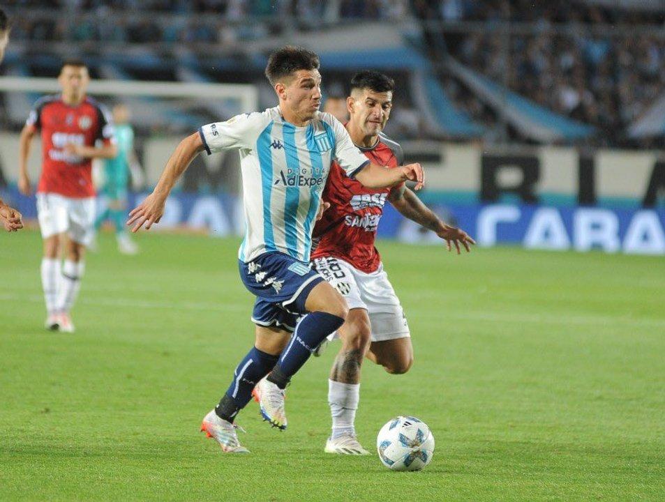 El sentido mensaje despedida de Mura en Racing- ldquofueron cuatro antildeos inolvidablesrdquo