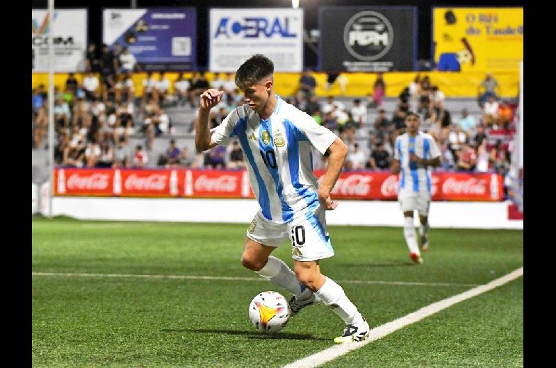 Independiente amplioacute el contrato de Tomaacutes Parmo hasta diciembre del 2028