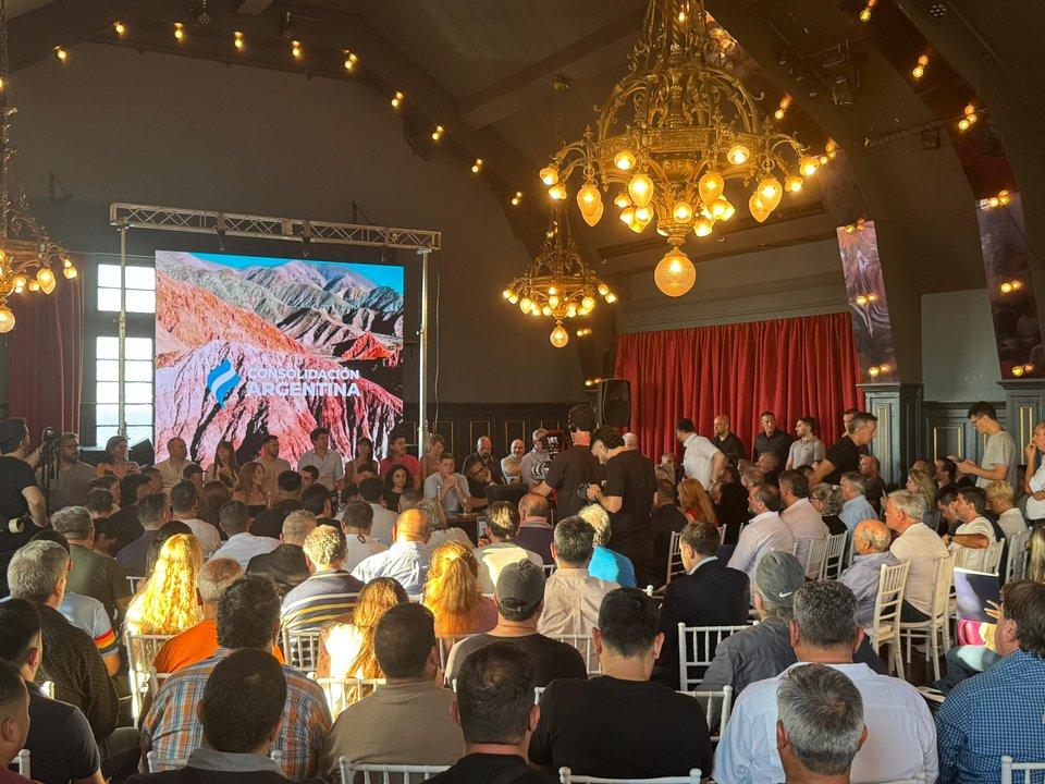 Gebel auacuten no es candidato pero ya suma apoyos- Consolidacioacuten Argentina